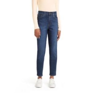Levi’s high waisted mom jeans